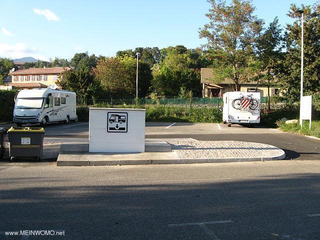  Parking space on the outskirts (Oct, 2013)