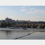Blick ber die Moldau zur Prager Burg