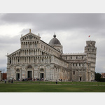 Dom zu Pisa, im Hintergrund der schiefe Turm
