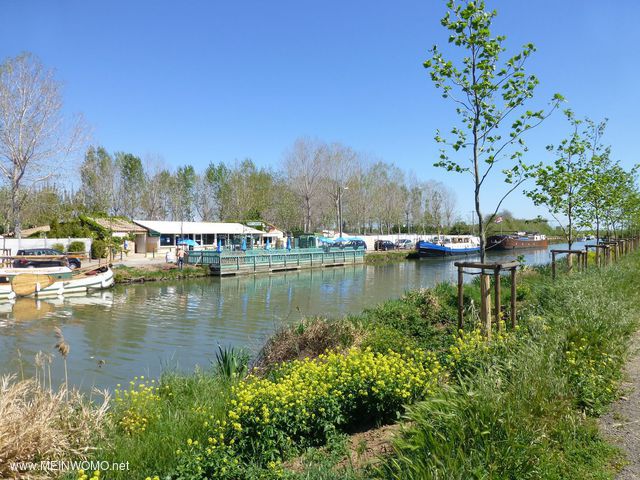  View of the campsite from the opposite side of the Canal du Midi 