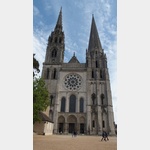 Die Turmfassade der Kathedrale Notre-Dame