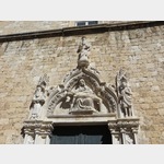Die Pieta am Sdportal des Franziskanerklosters