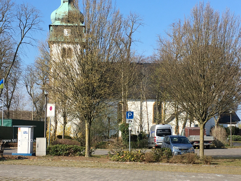 Parkeringsplats vid Alter Markt bakom kyrkan