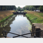 Kanal in Nordhorn mit Schleuse 