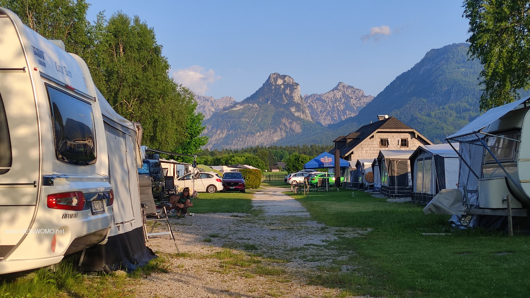 Afternoon mood on the CP. The pitches for long-term campers are separate from those for day visitors ...
