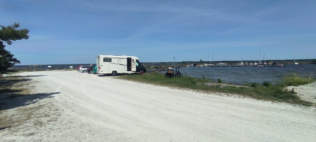 In the afternoon the cars were gone and we were alone. On the left in the background is the bathing  ...