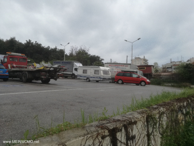  De hellende parkeerplaats Thessaloniki