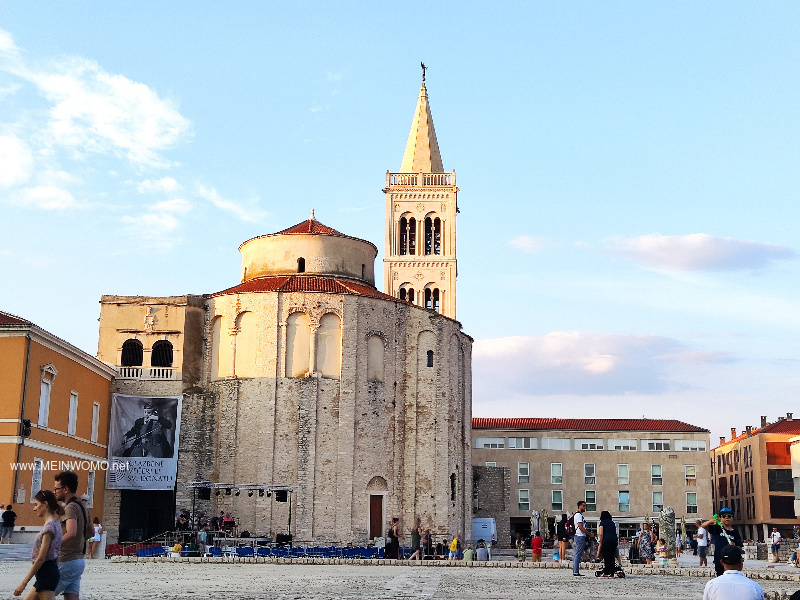 Kyrkan St Donatus i den historiska stadskrnan