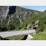 360-Tunnels auf Bergstrecke nach Eidfjord