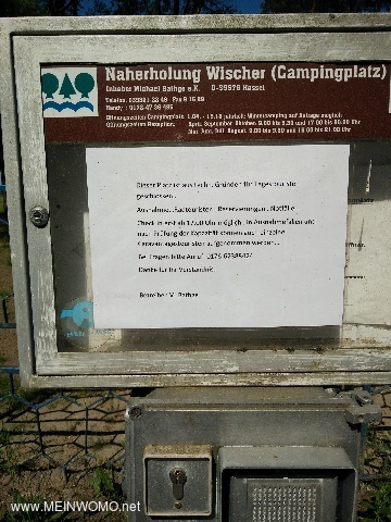  Note at the entrance of the place