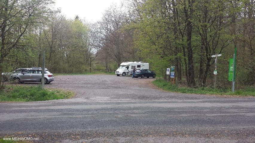  Parking de randonne au Holzmaar en mai 2017