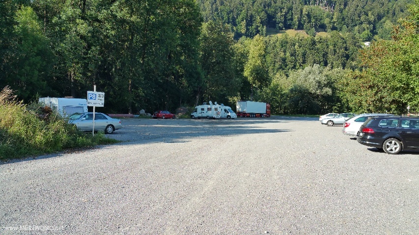  Golmerbahn - Parking P8 @ Zeer eenvoudige plek om te verblijven..  Lt..  Toeristische informatie is ...