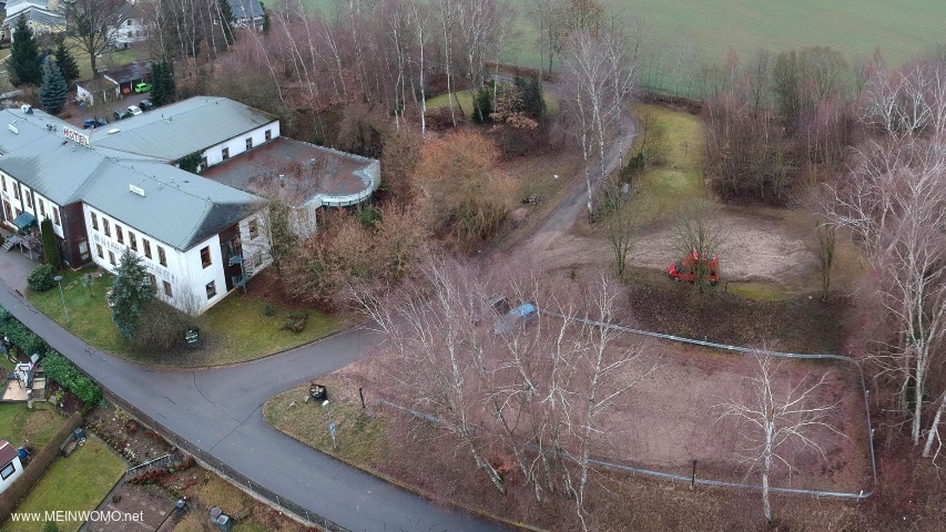 Drohnenfoto: Blick auf Stellplatz Richtung Sdwest