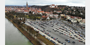 Drohnenfoto vom Parkplatz Landshut Grieserwiese von Westen