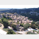 Das Dorf Les Baux-de-Provence: Blick von der Wehrmauer des Chateau.