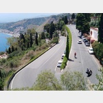 Sanfte Kehren machen die Abfahrt von Taormina zum Vergngen 