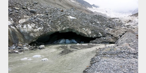Austritt der Aare aus dem Gletscher.@