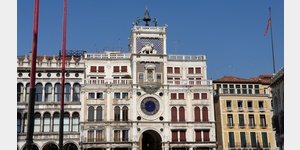 Der Uhrturm von Sankt Marco