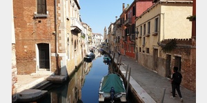 Der Rio San Barnaba in Venedig.
