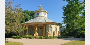 Chinesisches Teehaus im Park von Schloss Sanssouci in Potzdam.