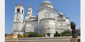Auenansicht der Kathedrale von Podgorica.