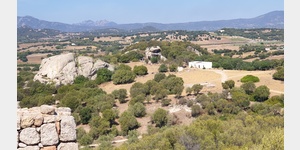 Landschaft beim Castello di Pedres.