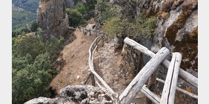 Abstieg vom Monte Nova San Giovanni.