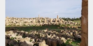 Der noch nicht aufgebaute Tempel der Atena.