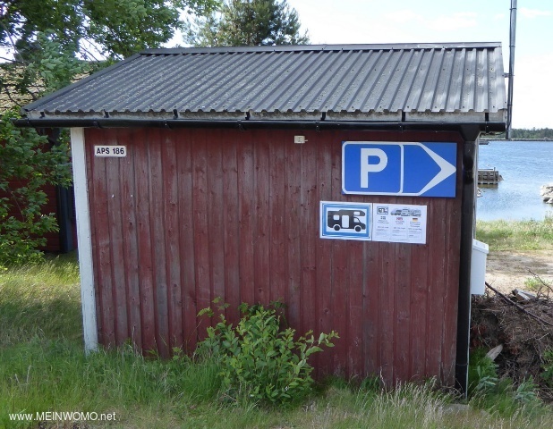 Parkplatz auf der kleinen Insel bei Stocka 