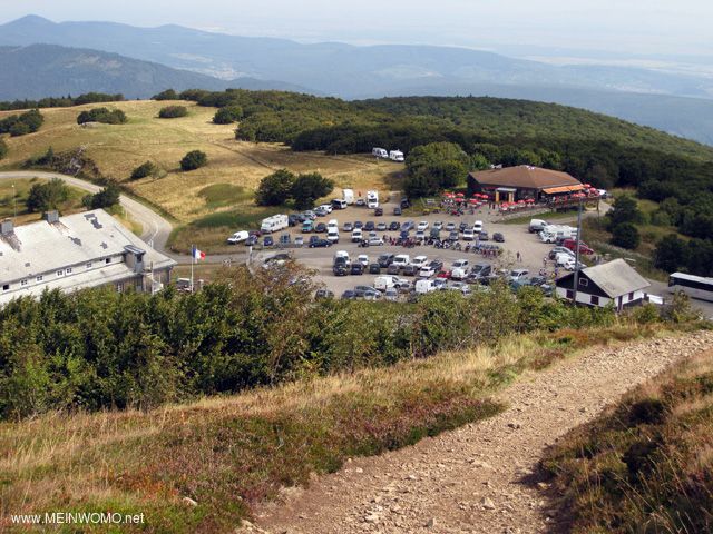  View from the trail to the Grand Ballon back to the parking lot directly at the pass..  As can read ...