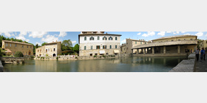 Das ehemalige rmische Badebecken von Bagno Vignoni, Piazza delle Sorgenti, 53027 San Quirico d'�Orcia Sienna, Italien
