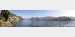 Lago d Iseo mit der Insel Monte Isola (rechts), Via Sarnico, 12-35, 24060 Tavernola Bergamasca Bergamo, Italien
