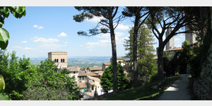 San Gamignano - Blick von der Via della Rocca auf die Stadt, Via della Rocca, 9, 53037 San Gimignano Sienna, Italien