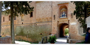 Abbazia di Monte Oliveto Maggiore - Eingang zum Klostergelnde, SS451, 53041 Asciano Sienna, Italien