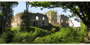 Die Ruine Spilberg wird gegenwrtig durch einen Verein saniert und kann nur von auen besichtigt werden. Mglichkeiten einer Innenbesichtigung bestehen jedoch am Tag des Denkmals und wenn der Verein Arbeitseinstze an der Ruine durchfhrt.