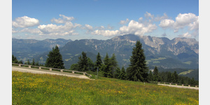 Blick vom Aussichtspunkt an der Rossfeld-Panoramastrae nach Nordwesten in Richtung Untersberg/Lattengebirge.