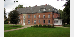 Das Prinzenhaus  Pln wurde 1744 - 51 als Lustschloss errichtet. Seinen Namen erhielt es, weil die Shne von Kaiser Wilhelm II. in den Jahren 1896 bis 1910 hier wohnten und zur Schule gingen.