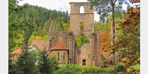 Die frhgotische Klosterruine Allerheiligen im Lierbachtal oberhalb der Allerheiligen Wasserflle.
