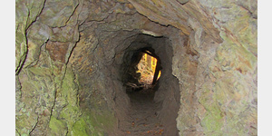 Blick durch den 10 Meter langen Pioniertunnel des Selketalstieges