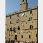 Das Rathaus von Voltera, Piazza dei Priori, 20, 56048 Volterra Pisa, Italien
