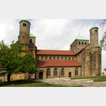 Die Michaeliskirche in Hildesheim, erbaut 1010 bis 1022 und seit 1985 in der Welterbeliste der UNESCO eingeschrieben.
