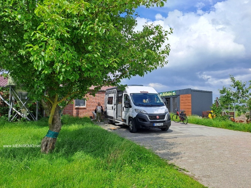 SP aan de rand van de oprit