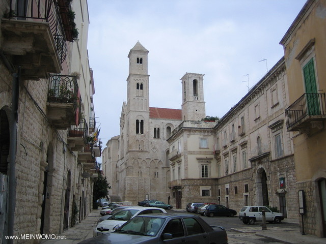  De kathedraal van Giovinazzo