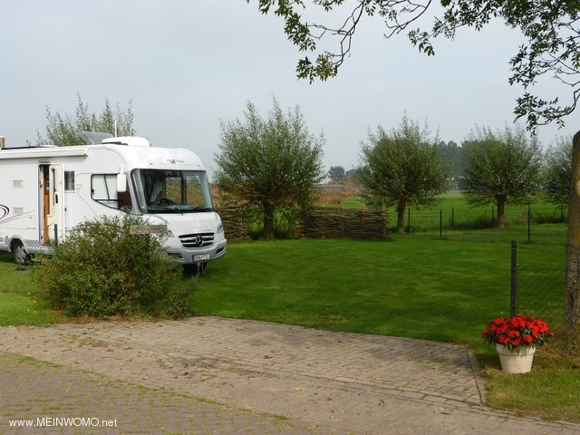  Camping mid-september 2014 Fam. Van Dongen Oosteind / Noord-Brabant NL ingang,