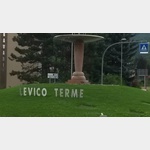 Kreisverkehr bei Einfahrt Levico Terme