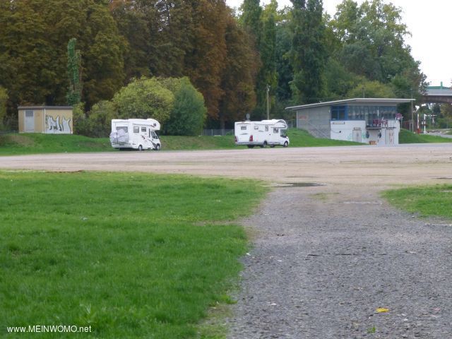 Parkplatz zum bernachten in Worms  ( 10/2015)