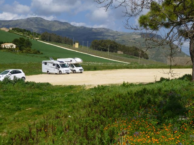  Parking also to stay, Segesta