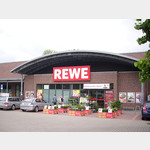 Der REWE im noch recht neuen Einkaufszentrum Am Pfingstanger!
