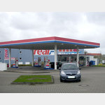 Die Real Tankstelle am Einkaufszentrum von Stralsund 
