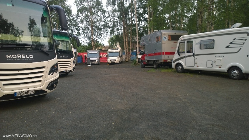  Motorhomes at the campsite